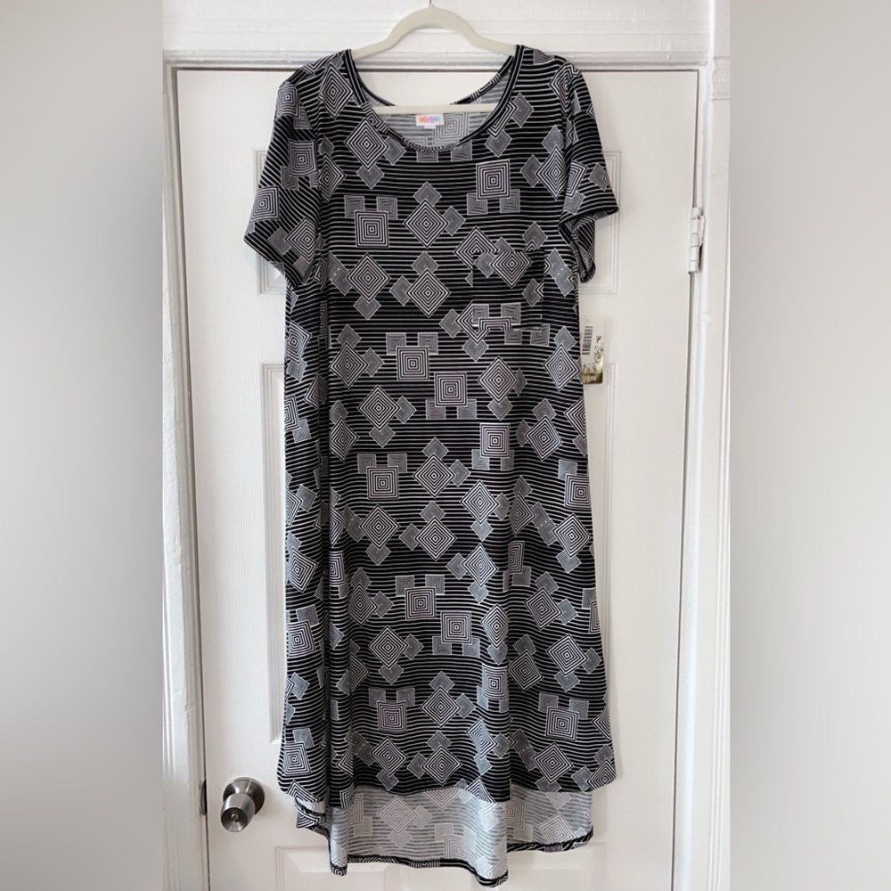New Plus Size 2X LulaRoe Disney Carly Dress